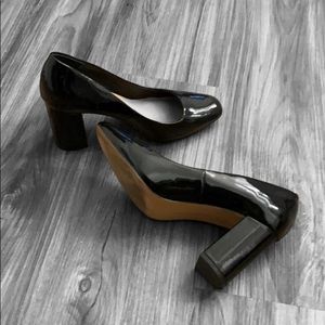 Banana Republic heels black